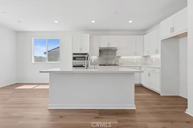 28916 Vertex Way, Canyon Country, CA 91350