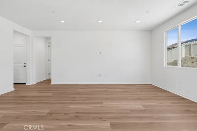 28916 Vertex Way, Canyon Country, CA 91350