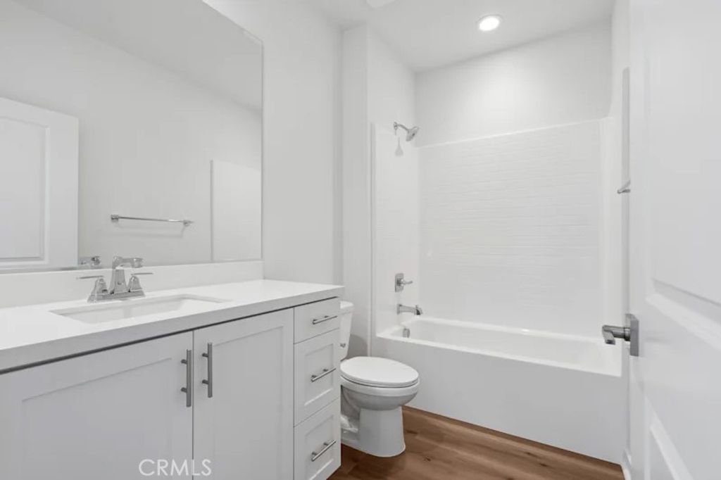 Image 17 of property listing at 28916 Vertex Way, Canyon Country, CA 91350