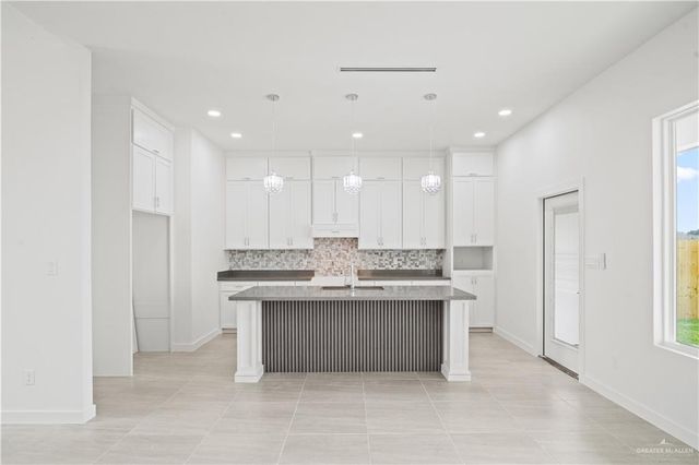 1204 E Evergreen Avenue, San Juan, TX 78589