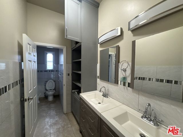 2361 Scarff Street, Los Angeles, CA 90007