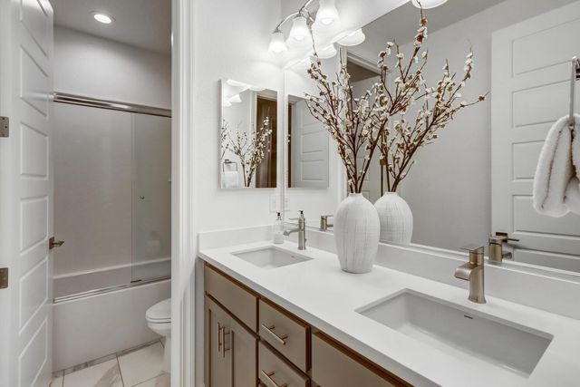 3035 Anastasia Way, Lincoln, CA 95648