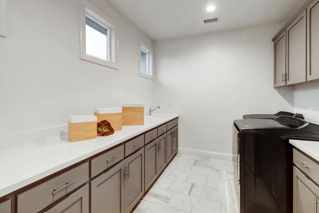 3035 Anastasia Way, Lincoln, CA 95648