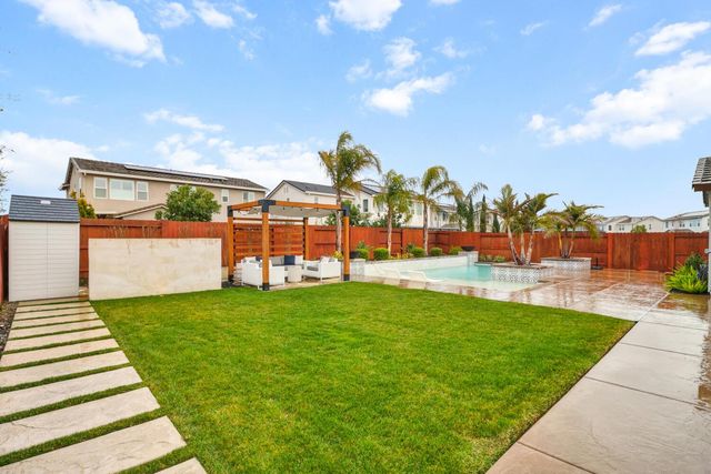 3035 Anastasia Way, Lincoln, CA 95648