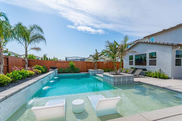 3035 Anastasia Way, Lincoln, CA 95648