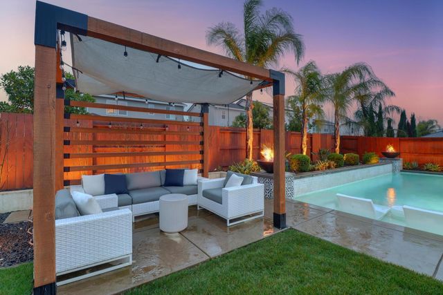 3035 Anastasia Way, Lincoln, CA 95648