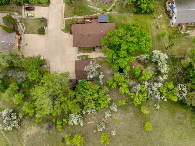 1205 9TH ST NW, Minot, ND 58703