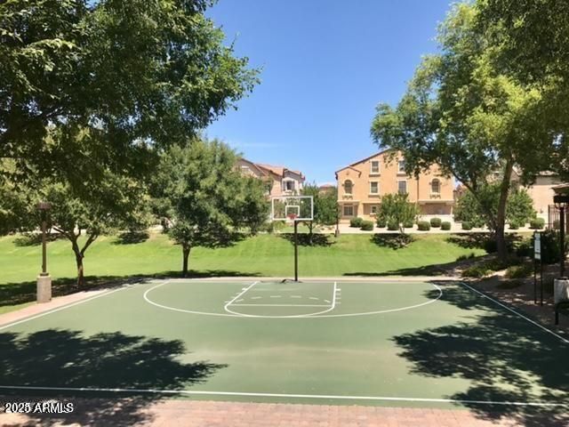 1303 S SABINO Drive, Gilbert, AZ 85296