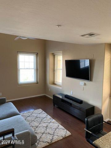 1303 S SABINO Drive, Gilbert, AZ 85296