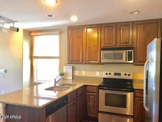 1303 S SABINO Drive, Gilbert, AZ 85296