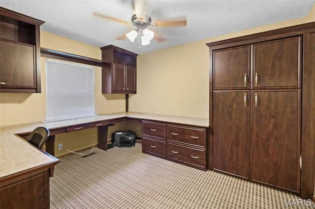 1 Saint Andrews Drive, Belleville, IL 62223