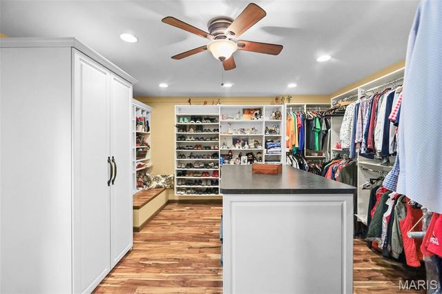 1 Saint Andrews Drive, Belleville, IL 62223