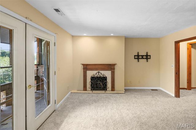 1 Saint Andrews Drive, Belleville, IL 62223