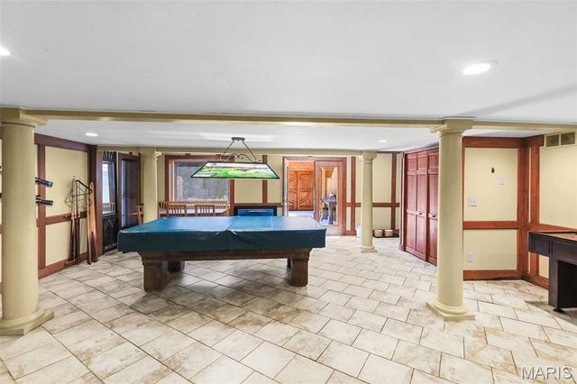 1 Saint Andrews Drive, Belleville, IL 62223