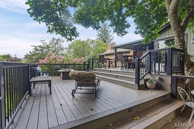 1 Saint Andrews Drive, Belleville, IL 62223