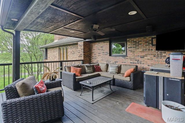 1 Saint Andrews Drive, Belleville, IL 62223