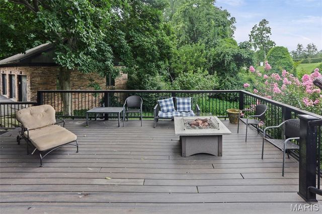 1 Saint Andrews Drive, Belleville, IL 62223
