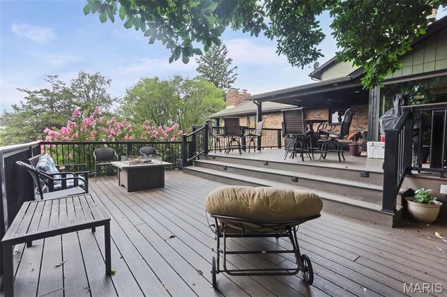 1 Saint Andrews Drive, Belleville, IL 62223