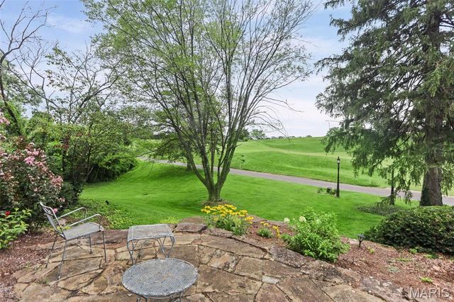 1 Saint Andrews Drive, Belleville, IL 62223