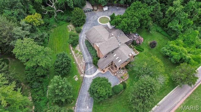 1 Saint Andrews Drive, Belleville, IL 62223