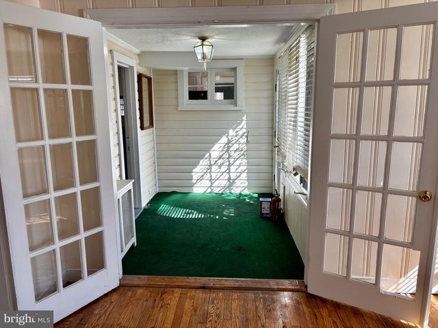 8122 JOHN MOSBY HWY., Boyce, VA 22620