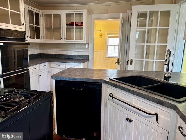 8122 JOHN MOSBY HWY., Boyce, VA 22620