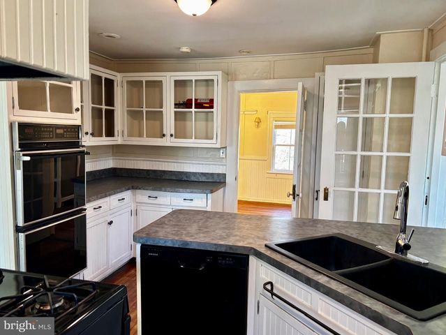 8122 JOHN MOSBY HWY., Boyce, VA 22620