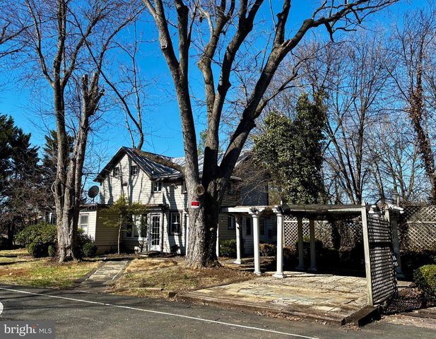 8122 JOHN MOSBY HWY., Boyce, VA 22620