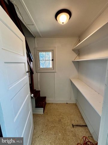 8122 JOHN MOSBY HWY., Boyce, VA 22620