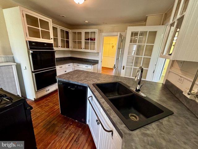 8122 JOHN MOSBY HWY., Boyce, VA 22620