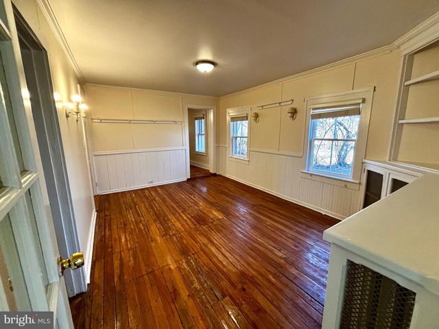 8122 JOHN MOSBY HWY., Boyce, VA 22620