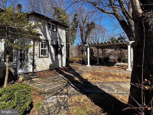 8122 JOHN MOSBY HWY., Boyce, VA 22620