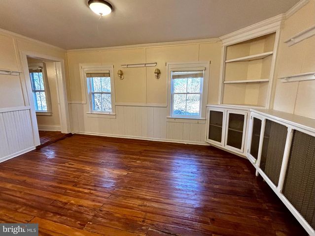 8122 JOHN MOSBY HWY., Boyce, VA 22620