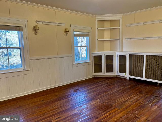 8122 JOHN MOSBY HWY., Boyce, VA 22620