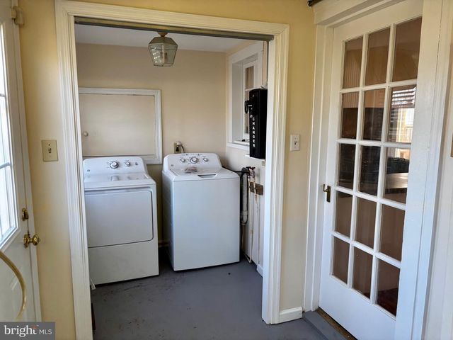 8122 JOHN MOSBY HWY., Boyce, VA 22620