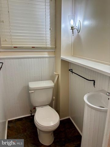 8122 JOHN MOSBY HWY., Boyce, VA 22620