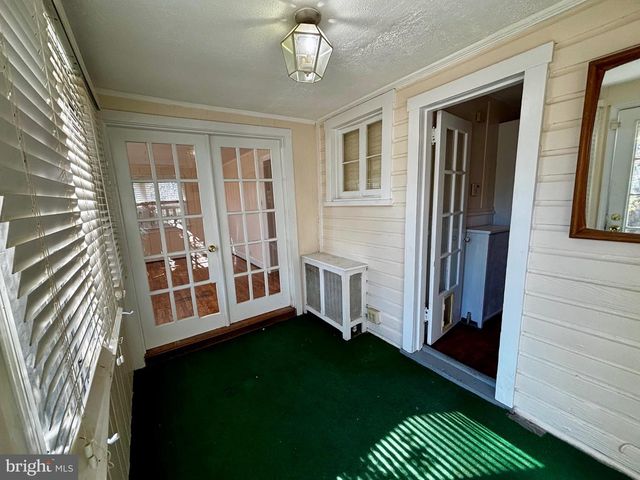 8122 JOHN MOSBY HWY., Boyce, VA 22620