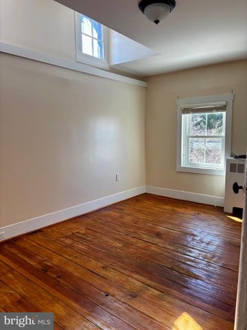 8122 JOHN MOSBY HWY., Boyce, VA 22620