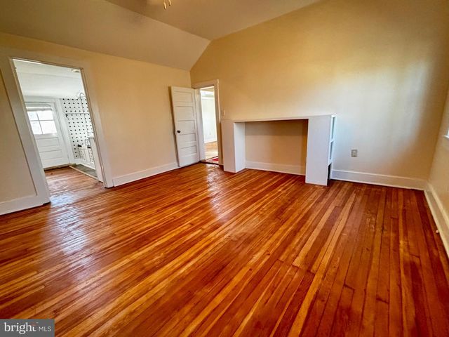 8122 JOHN MOSBY HWY., Boyce, VA 22620