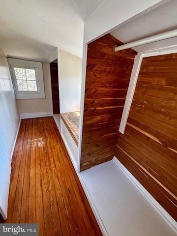 8122 JOHN MOSBY HWY., Boyce, VA 22620