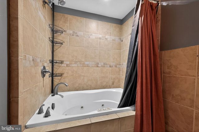 2141 E ALBERT ST, Philadelphia, PA 19125