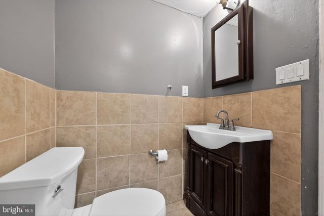 2141 E ALBERT ST, Philadelphia, PA 19125