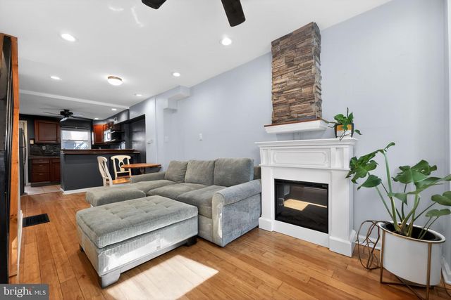 2141 E ALBERT ST, Philadelphia, PA 19125