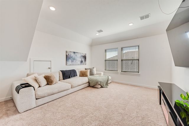 5011 Emerald Hill Drive, Princeton, TX 75071