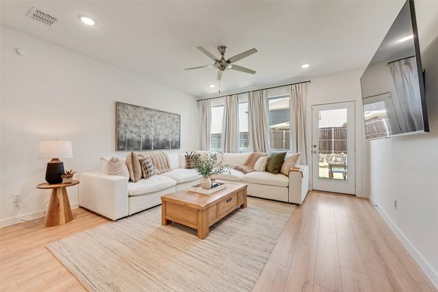 5011 Emerald Hill Drive, Princeton, TX 75071