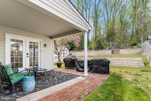 413 CAMELOT DR, Brookhaven, PA 19015