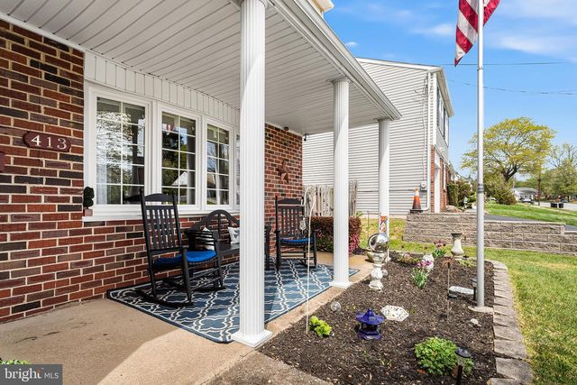 413 CAMELOT DR, Brookhaven, PA 19015