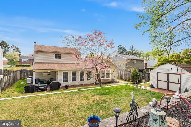 413 CAMELOT DR, Brookhaven, PA 19015