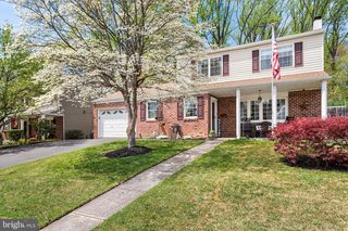 413 CAMELOT DR, Brookhaven, PA 19015