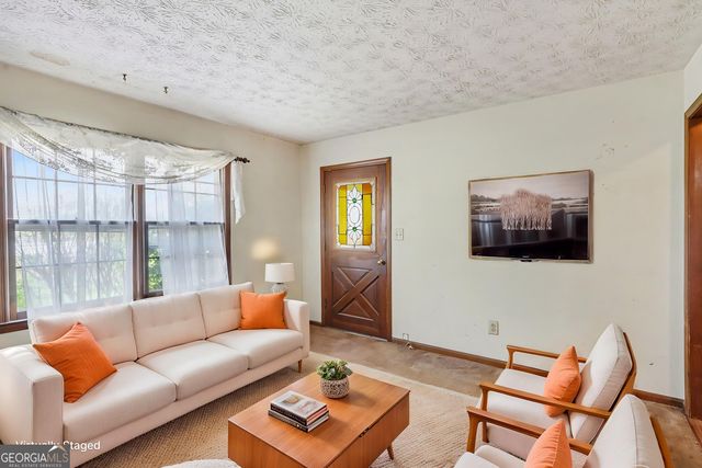 8930 Thornton Boulevard, Jonesboro, GA 30236